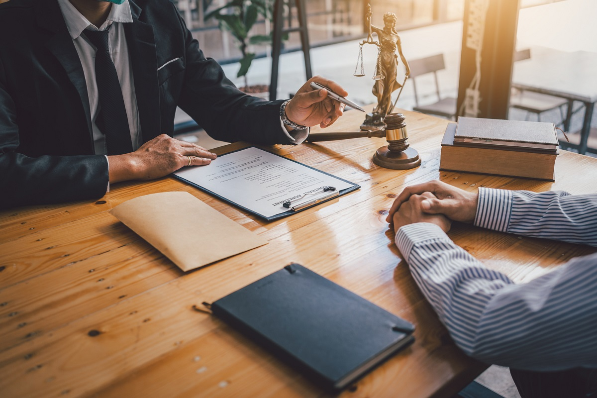 Navigating the Complexities of Legal Settlement Evaluation/ Key Considerations